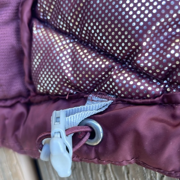 COLUMBIA WOMEN’S OMNI HEAT BURGUNDY ZIP UP VEST WITH POCKETS SIZE LARGE - Picture 10 of 10